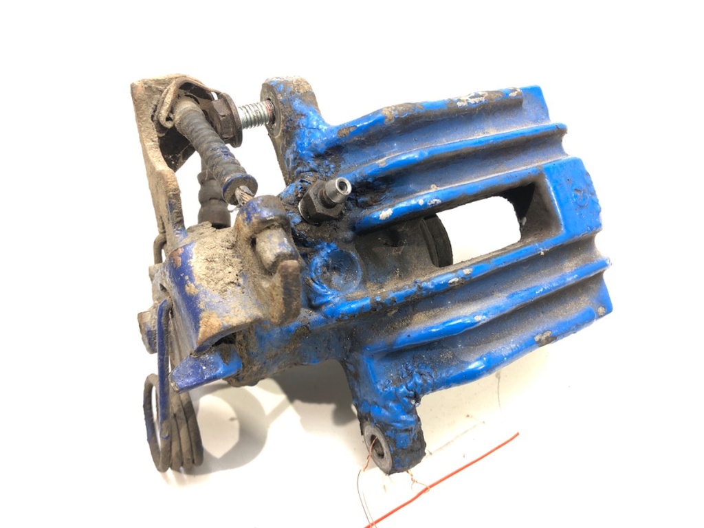 [STARK-446081] Pinza de freno trasera derecha VW Passat B5 (3B2) 1996-2001