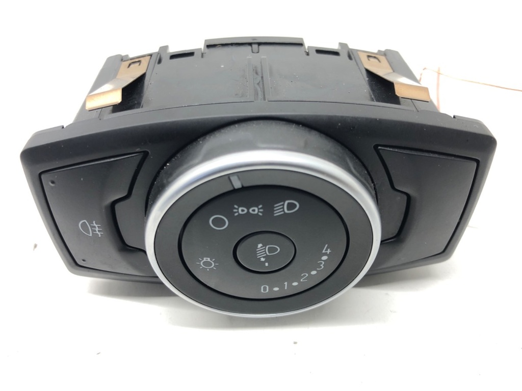 [STARK-472978] Interruptor de luces Ford Focus III 2010-2022