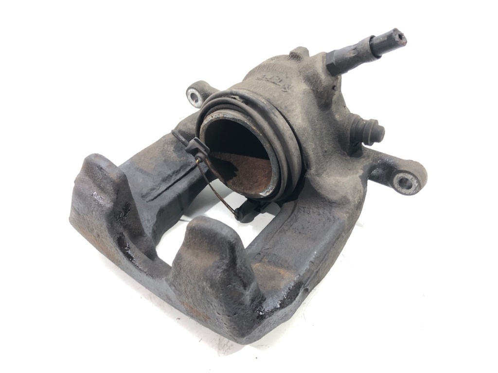 [STARK-524293] Pinza de freno delantera derecha Mercedes-Benz CLA C117 2013-2019