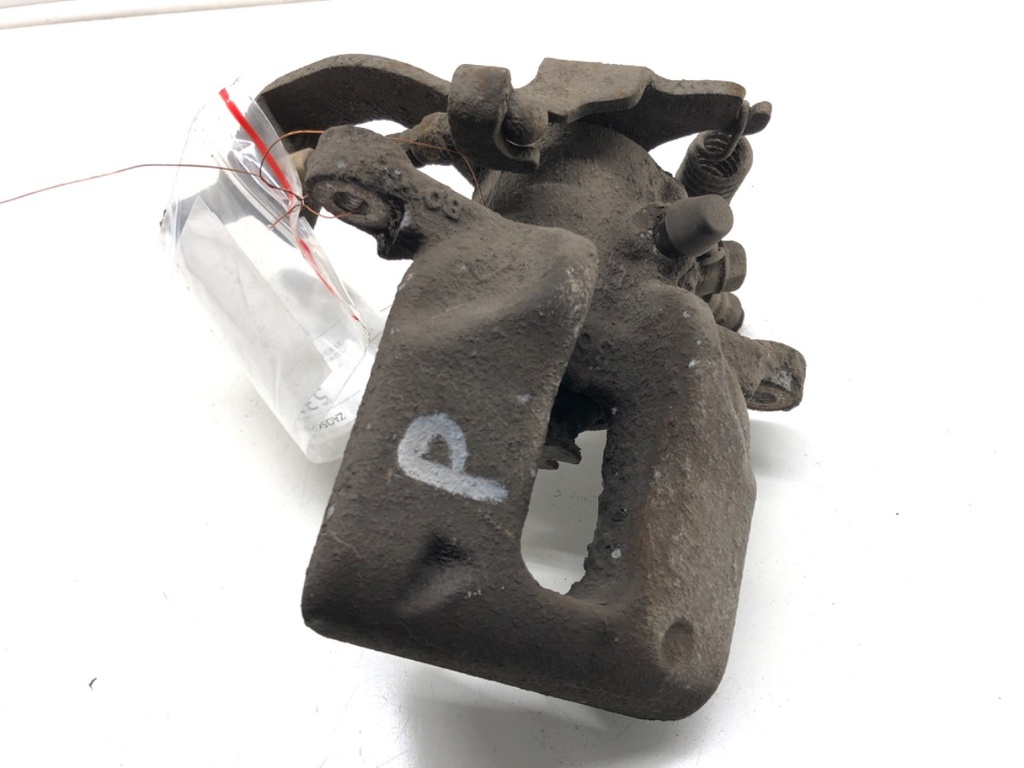 [STARK-531362] Pinza de freno trasera derecha Toyota Auris (_E15_) 2006-2012