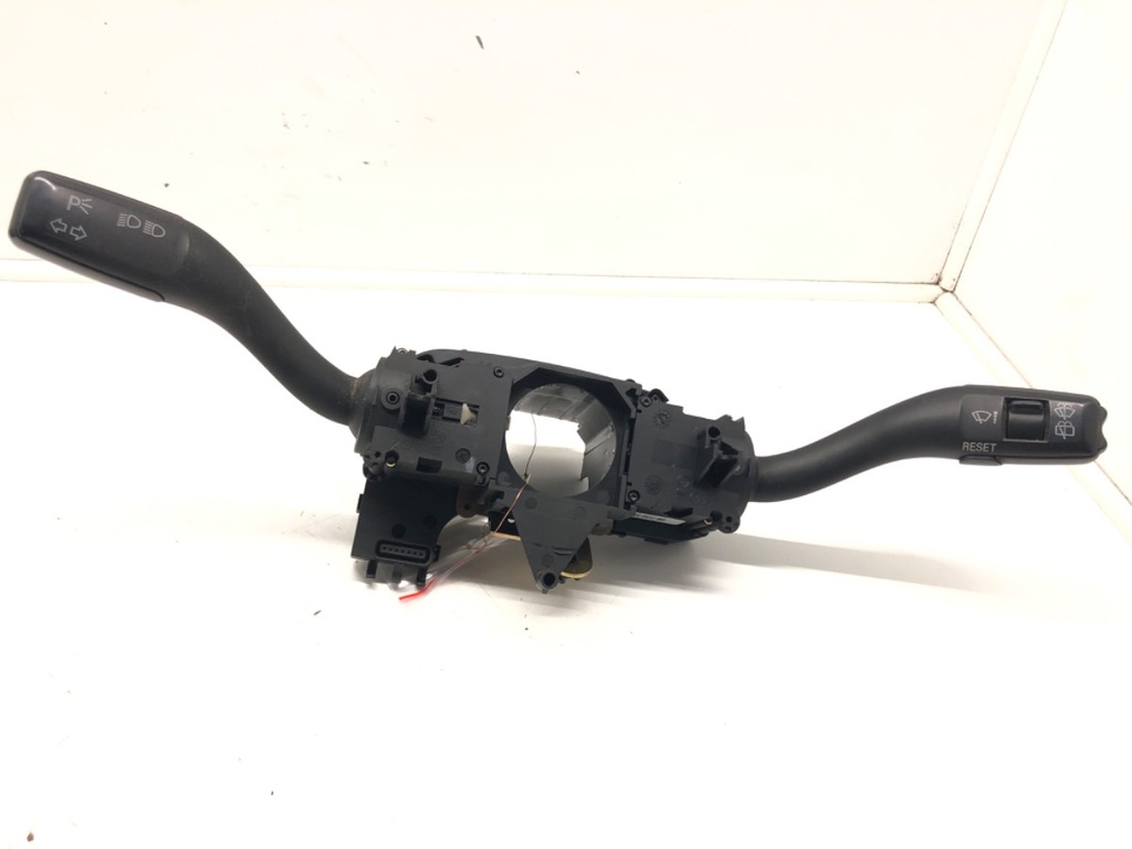 [STARK-546817] Conmutador combinado Audi A4 B6 Avant (8E5) 2000-2005