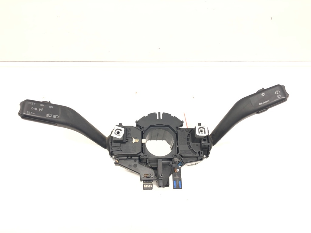 [STARK-556734] Combinado de luces VW Touran (1T1, 1T2) 2003-2010 1.9 TDI 77 kW