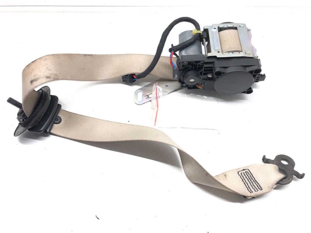 [STARK-570392] Cinturón de seguridad delantero derecho BMW Serie 7 (F01, F02, F03, F04) 2008-2015