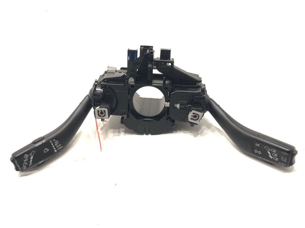 [STARK-574790] Combinado de luces e intermitencia SEAT LEON (1P1) 2005-2013 1.6 75kW 102CV