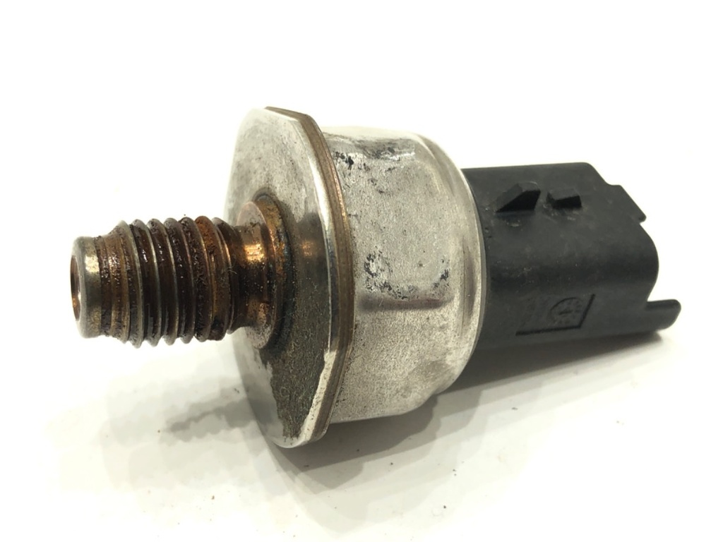 [STARK-578852] Sensor de presión de combustible Ford Mondeo V liftback (CE) 2.0 TDCi 110 kW