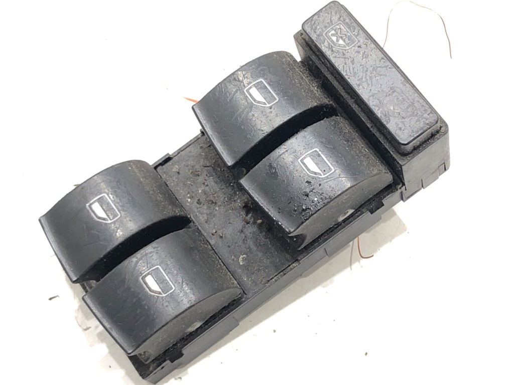 [STARK-629769] Interruptor de elevalunas AUDI A4 B6 Avant (8E5) 2000-2005