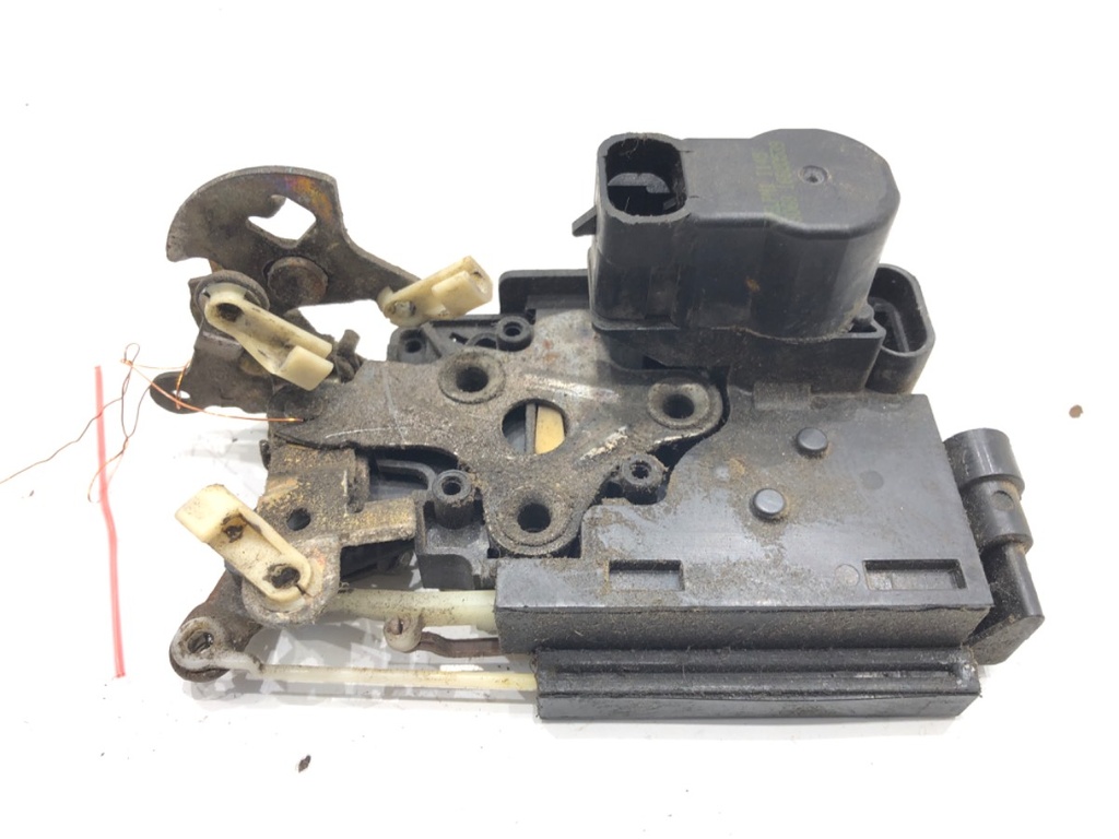 [STARK-643558] Cerradura de puerta delantera izquierda ISUZU RODEO 1997-2004 3.2 V6 gasolina