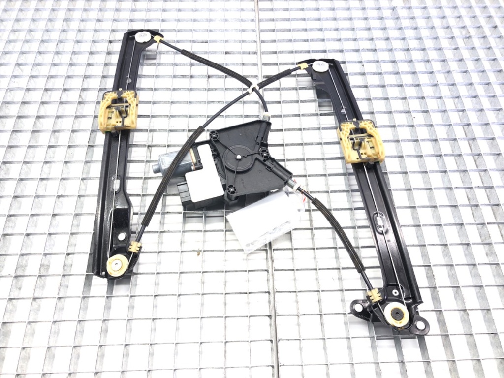[STARK-644755] Elevador de ventana delantero derecho VW Polo VI (AW1, BZ1, AE1) 2017-2022
