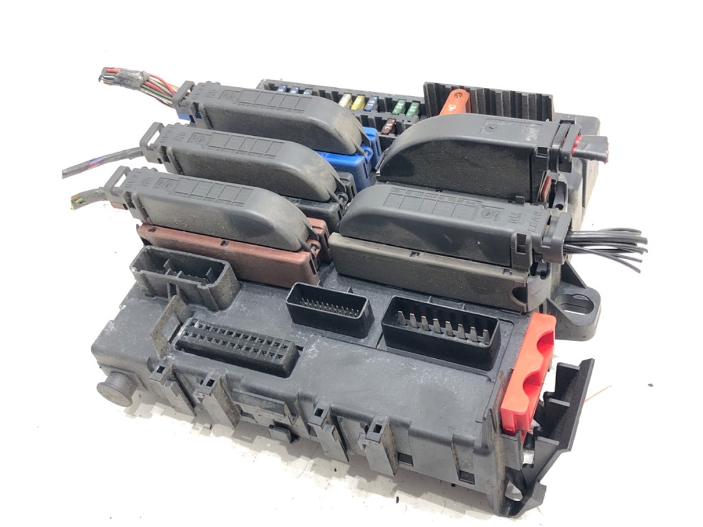 [STARK-646953] Caja de fusibles OPEL VECTRA C (Z02) 2002-2009 2.0 DTI 16V (F69) 74 kW