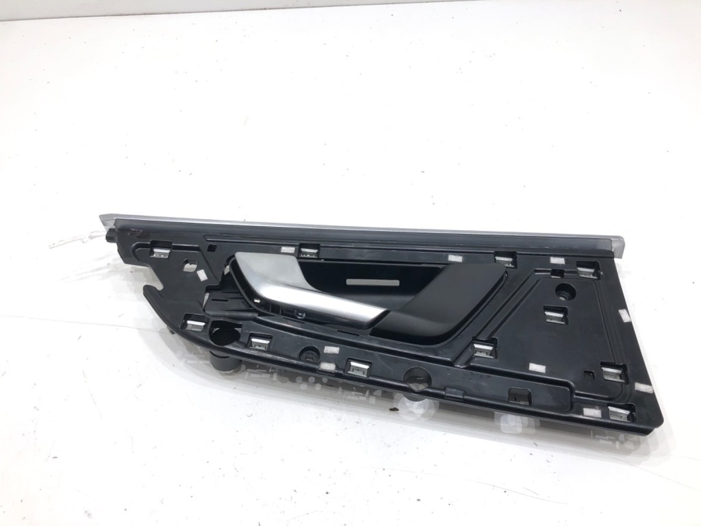 [STARK-682440] Manilla interior de puerta trasera izquierda Audi Q7 (4MB, 4MG) 2015-2022