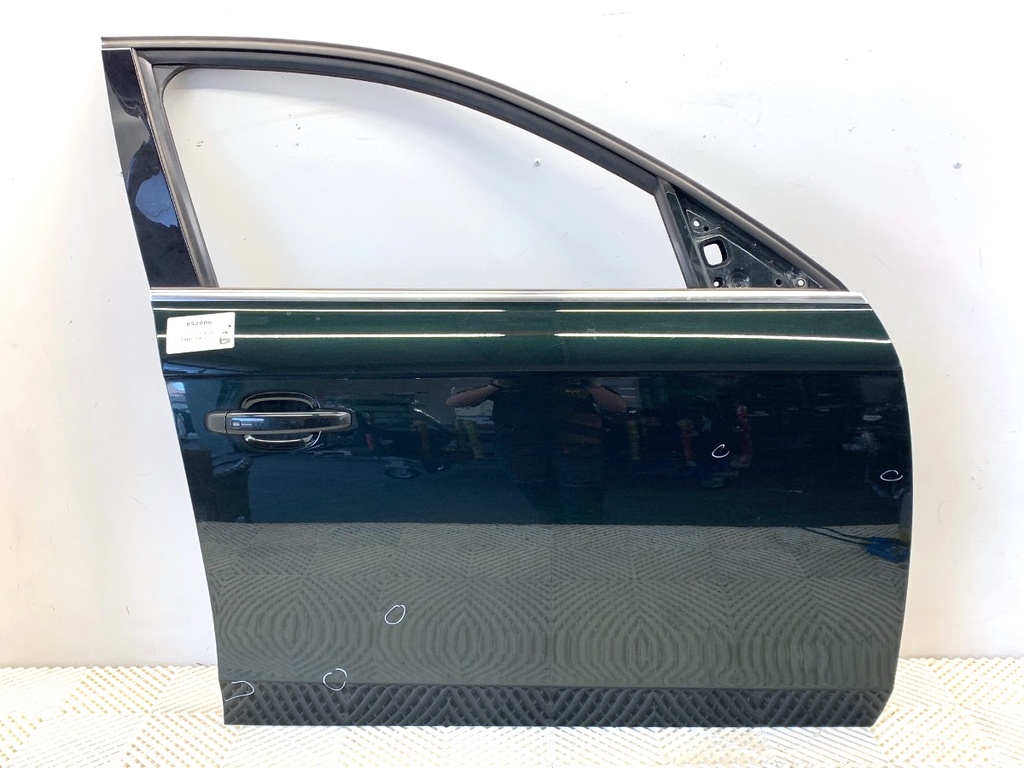 [STARK-852806] Puerta delantera derecha Audi A4 B8 (8K2) 2007-2015