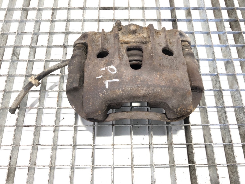 [STARK-689712] Pinza de freno delantera izquierda VW Transporter IV Autobus 2.4 D 1990-2004
