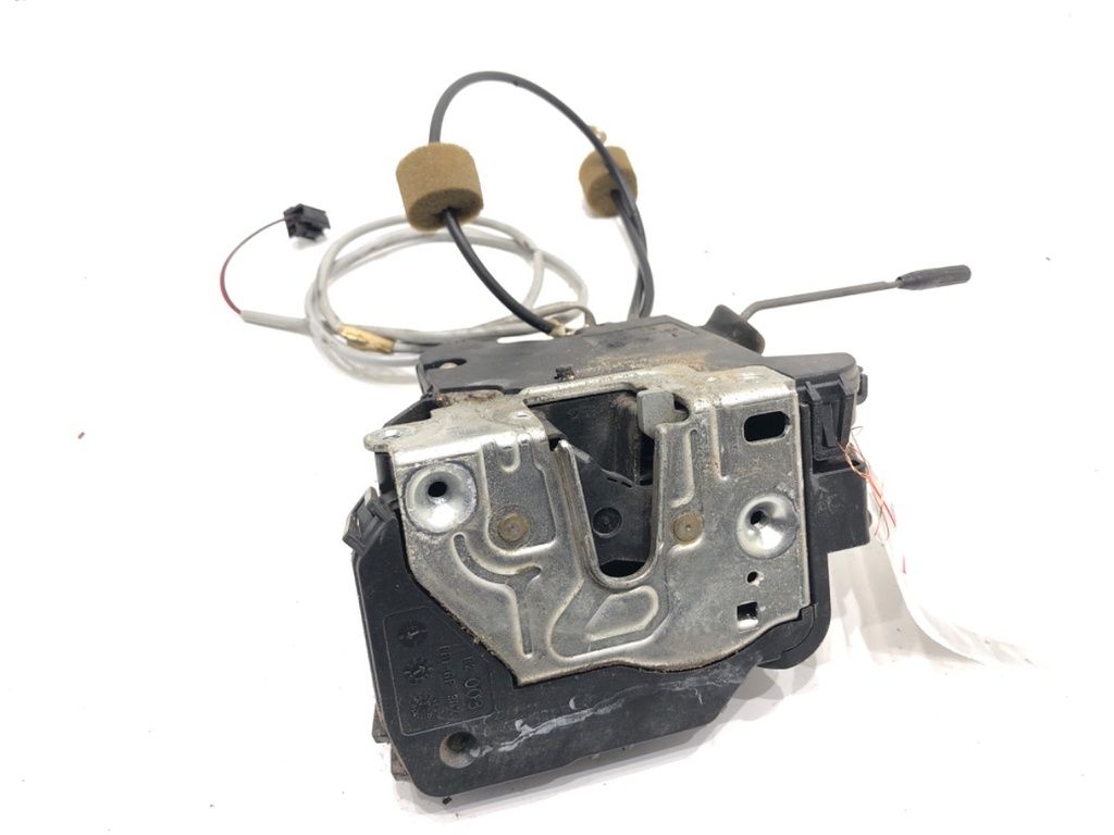 [STARK-692386] Cerradura puerta delantera derecha Mercedes-Benz Clase C W203 2000-2007