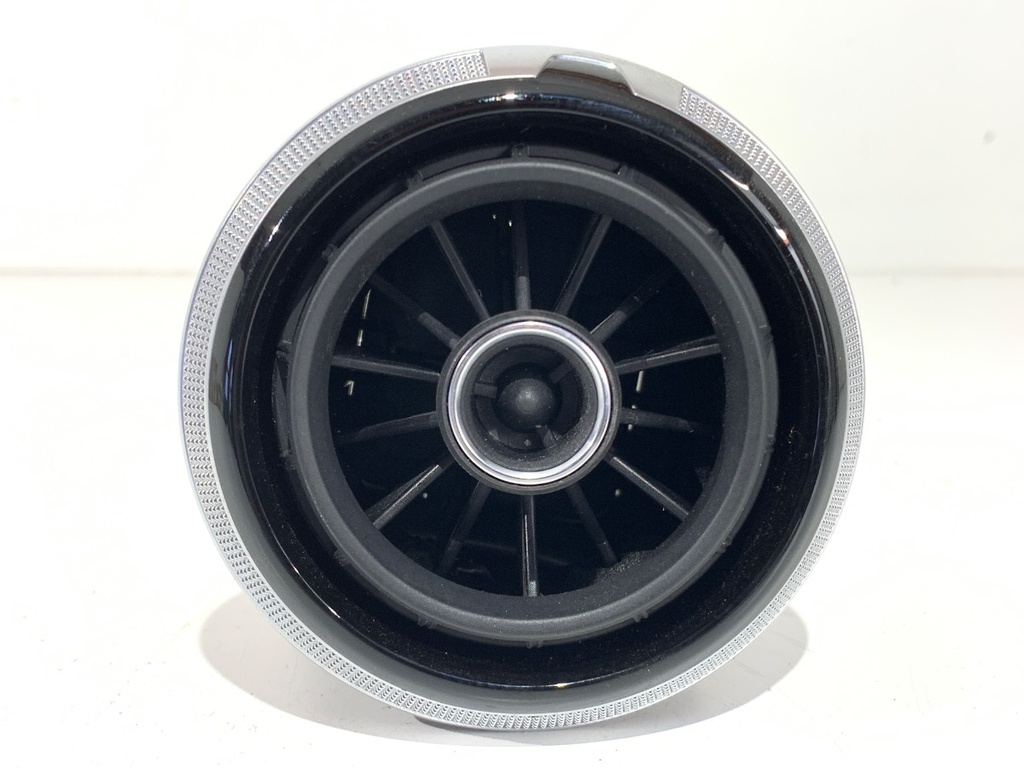 [STARK-697786] Rejilla de ventilación delantera derecha para Audi A3 (8V1, 8VK) 2012-2020