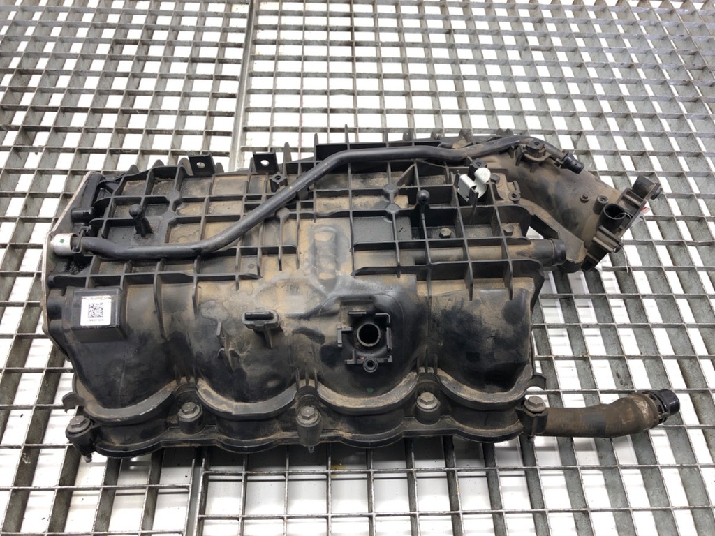 [STARK-828095] Colector de admisión BMW 3 Gran Turismo (F34) 320i 135 kW 2016-2022