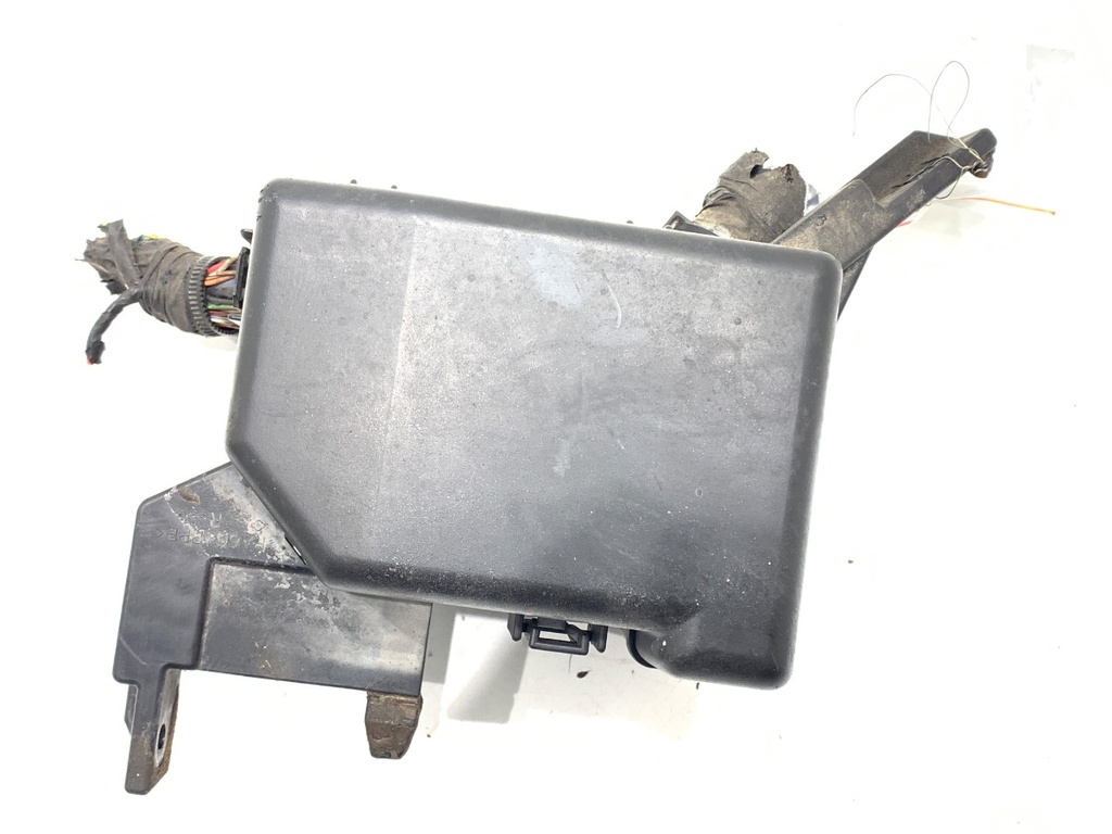 [STARK-704622] Caja de fusibles SUZUKI SX4 (EY, GY) 2006-2022