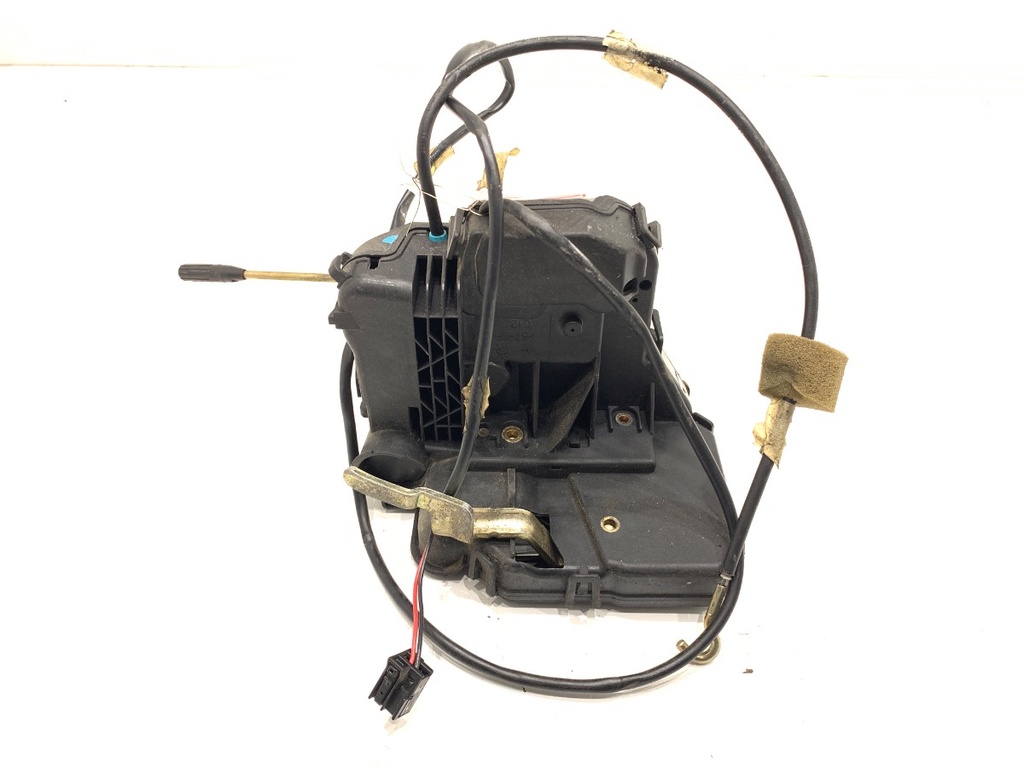 [STARK-705524] Cerradura de puerta delantera derecha Mercedes-Benz Clase C (W203) 2000-2007