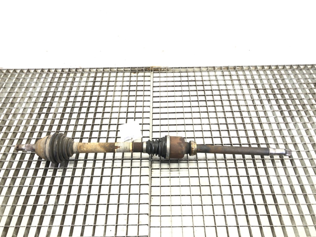 [STARK-713732] Semieje delantero derecho PEUGEOT 3008 1.6 HDi 2013-2016