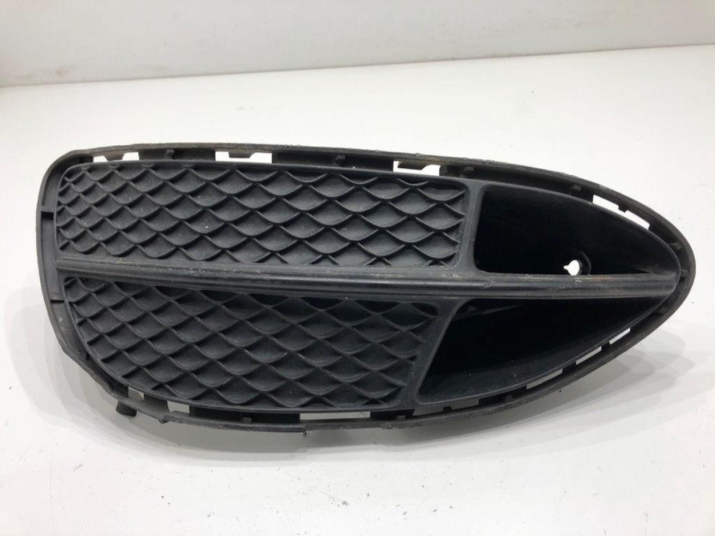[STARK-718105] Rejilla de parachoques delantero izquierdo Mercedes-Benz Clase E (W212) 2009-2016