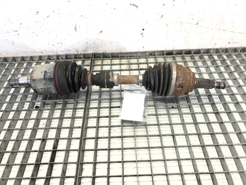 [STARK-725888] Semieje delantero izquierdo Mitsubishi ASX (GA_W_) 1.8 DI-D 4WD 2010-2022