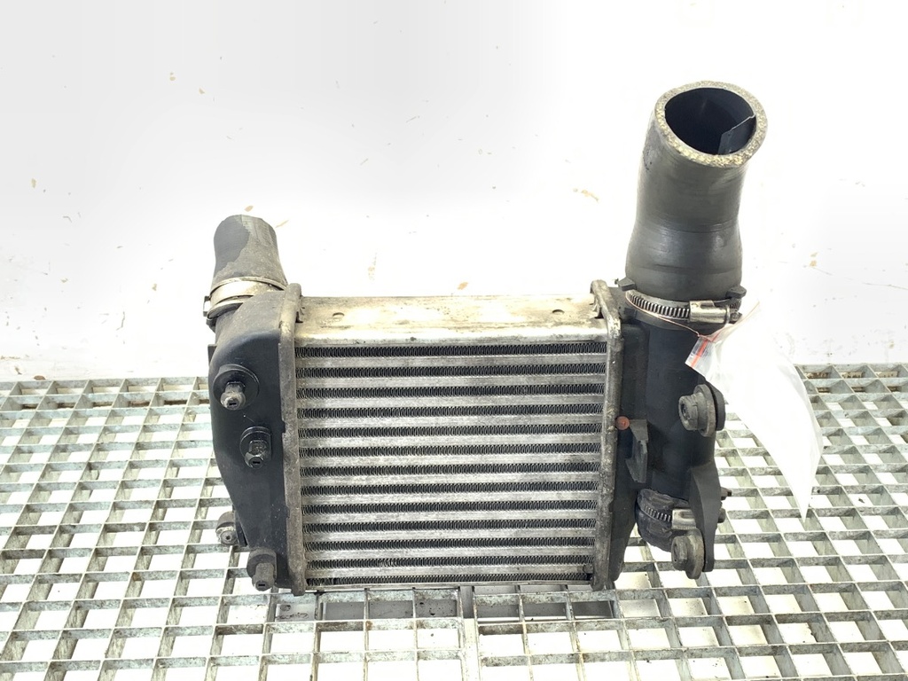 [STARK-731655] Intercooler AUDI A6 C6 Avant (4F5) 3.0 TDI quattro 165 kW 2004-2011