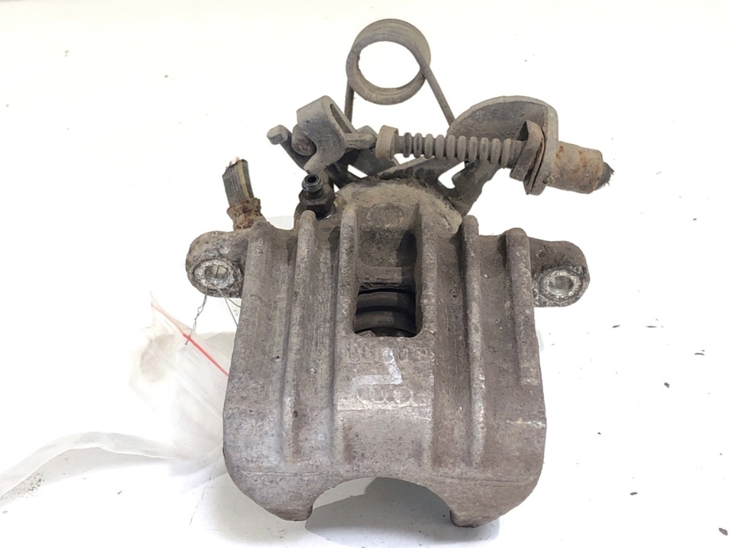 [STARK-760233] Pinza de freno trasera izquierda Audi A4 B6 Avant (8E5) 2000-2005