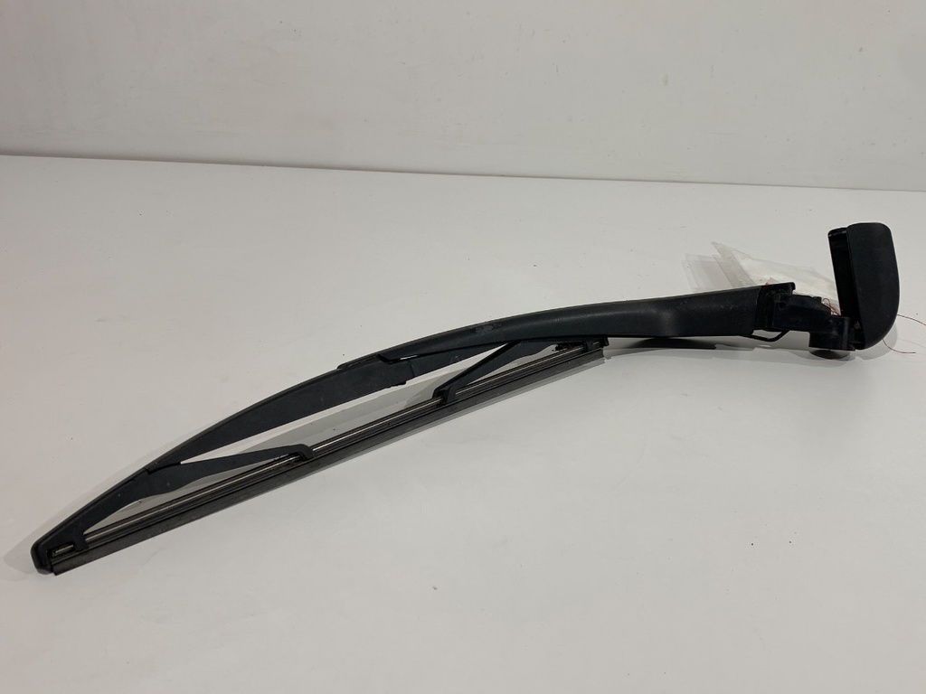 [STARK-800776] Brazo limpiaparabrisas trasero Toyota Yaris (_P13_) 2010-2022