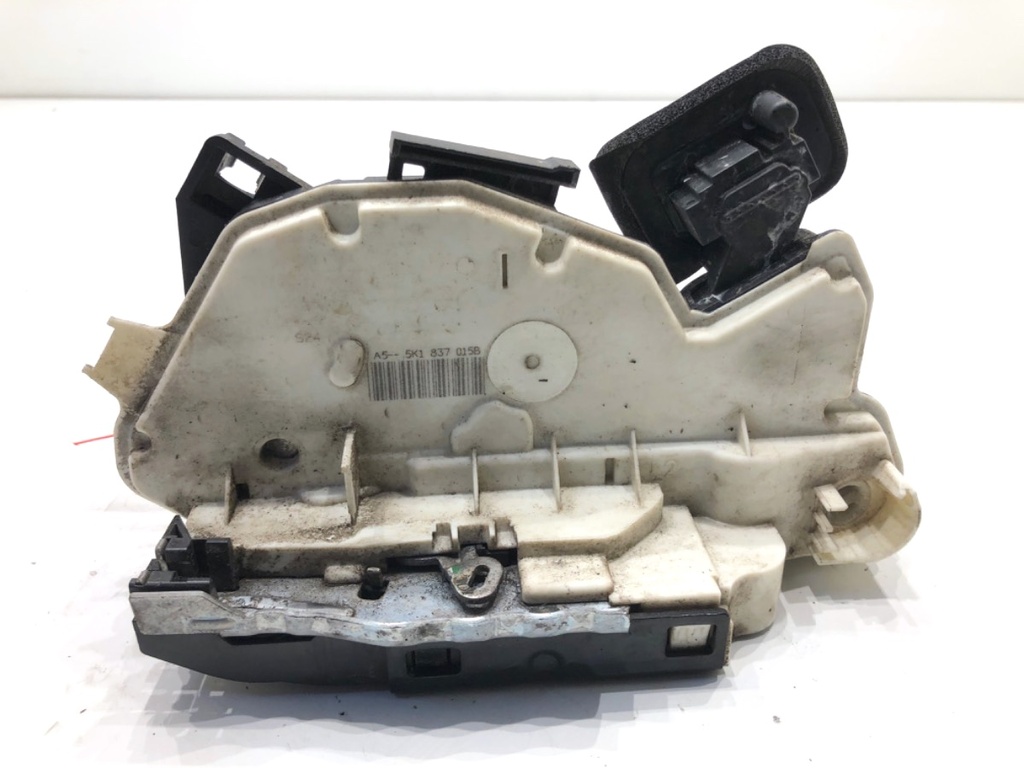 [STARK-821289] Cerradura de puerta delantera izquierda VW Golf VI (5K1) 2008-2014