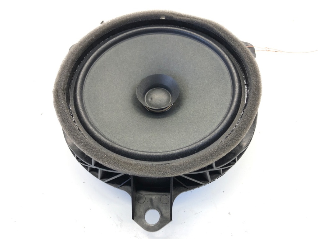 [STARK-886813] Altavoz Toyota Yaris Cross (MXP_) 1.5 (MXPB10) 92 kW 2020-2022
