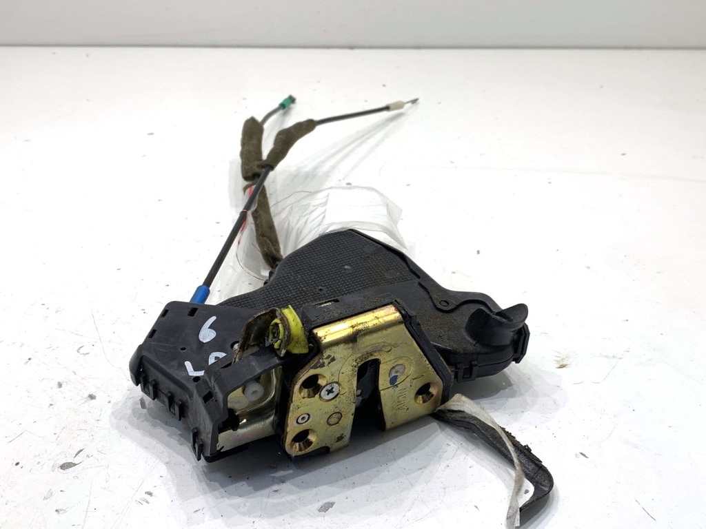 [STARK-906635] Cerradura de puerta delantera izquierda TOYOTA COROLLA Verso (ZER_, ZZE12_, R1_) 2004-2009