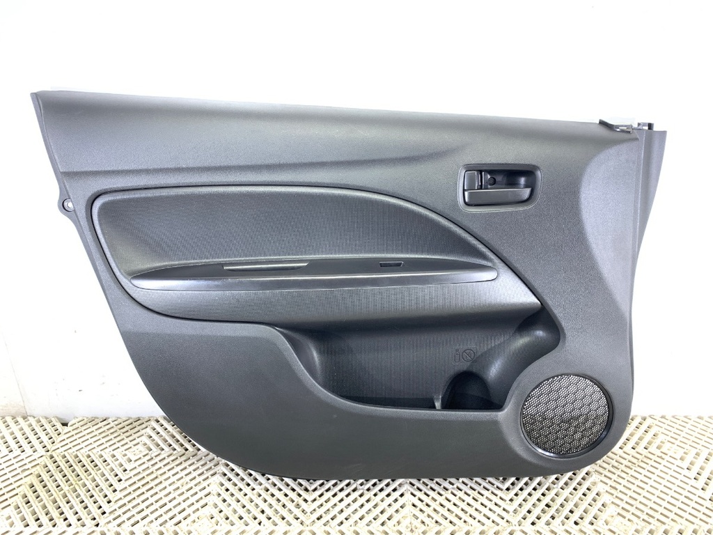 [STARK-747722] Panel de puerta delantero izquierdo Mitsubishi Mirage / Space Star VI liftback (A0_A) 2012-2022