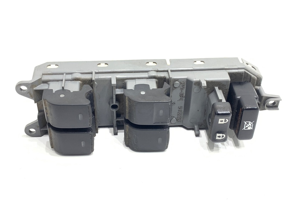 [STARK-789382] Interruptor de elevalunas Toyota Auris Kombi (_E18_) 2013-2018