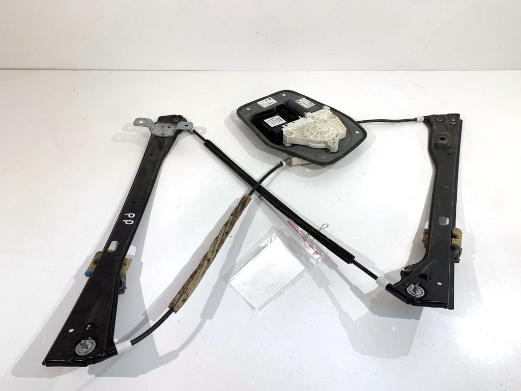 [STARK-844723] Elevador de ventana delantero derecho VW Golf V (1K1) 2003-2010