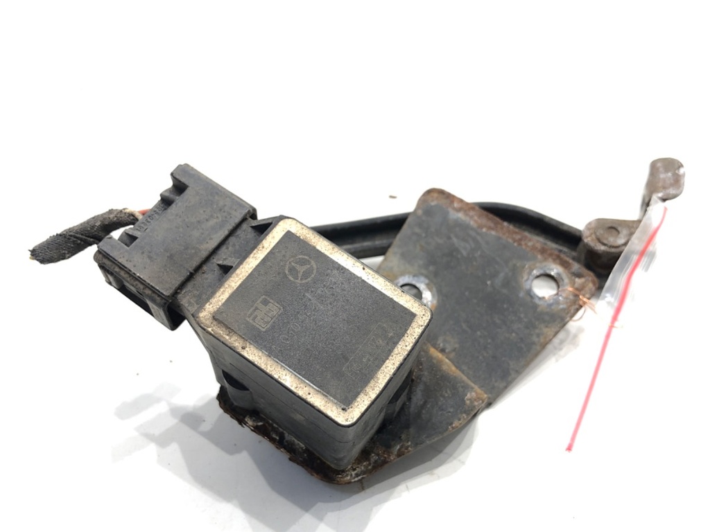 [STARK-879800] Sensor de nivel de xenón Mercedes-Benz GL (X164) 2006-2012