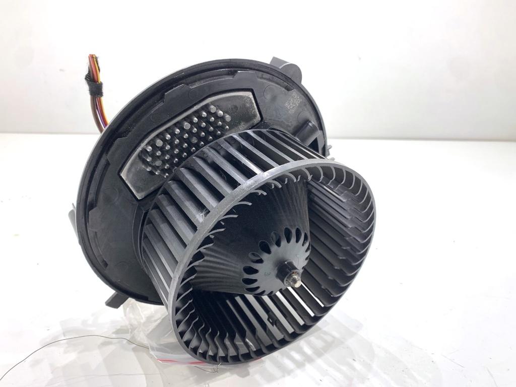 [STARK-884349] Ventilador de admisión VW Passat B8 (3G2, CB2) 2.0 TSI 4motion 206 kW 2015-2022