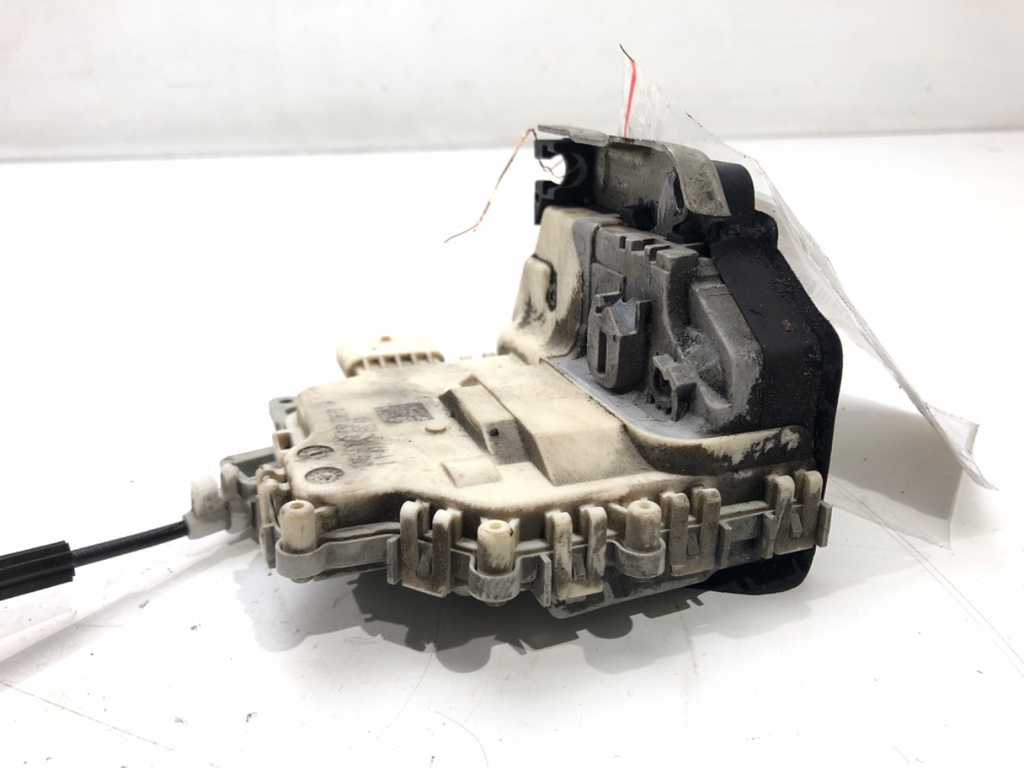 [STARK-520780] Cierre de puerta trasera derecha para Audi A4 B8 (8K2) 2007-2015
