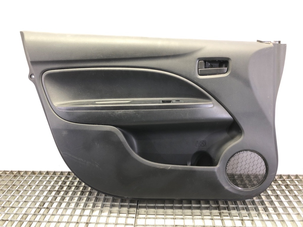 [STARK-607275] Panel de puerta delantero izquierdo Mitsubishi Mirage / Space Star VI liftback (A0_A) 2012-2022