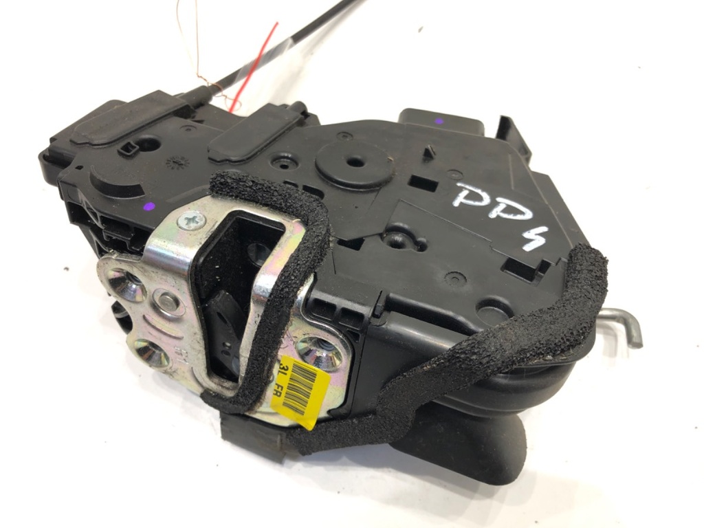 [STARK-610901] Cerradura de puerta delantera derecha KIA Rio IV (YB, SC, FB) 2017-2022