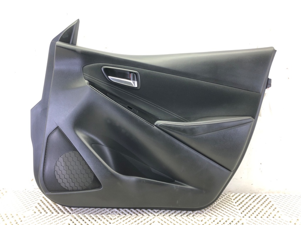 [STARK-654155] Panel de puerta delantero derecho Mazda 2 (DL, DJ) 2014-2022