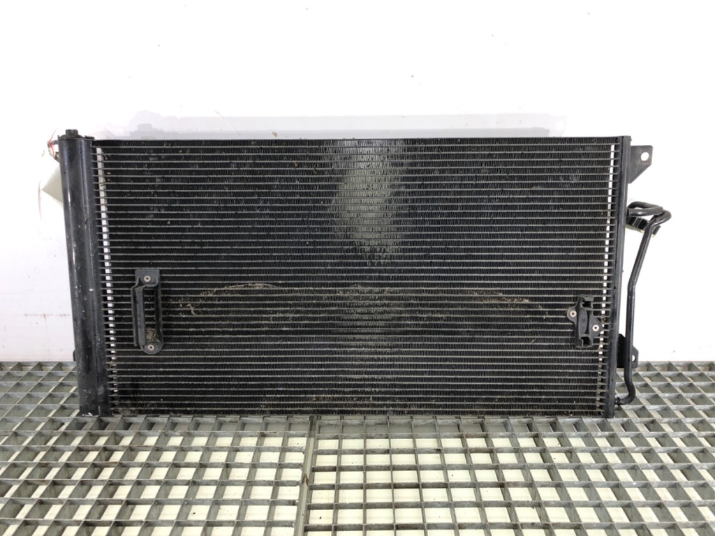 [STARK-658747] Radiador de aire acondicionado Porsche Cayenne (9PA) 2002-2010