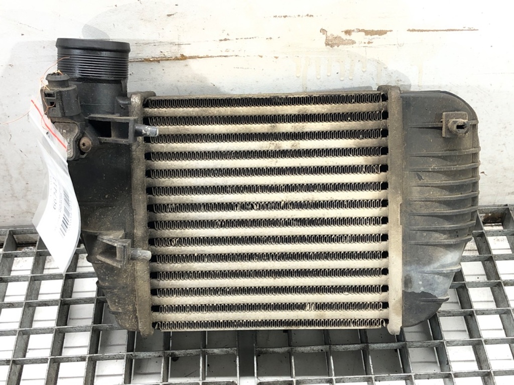 [STARK-667411] Intercooler Audi A6 C6 Avant (4F5) 2.0 TFSI 2005-2011