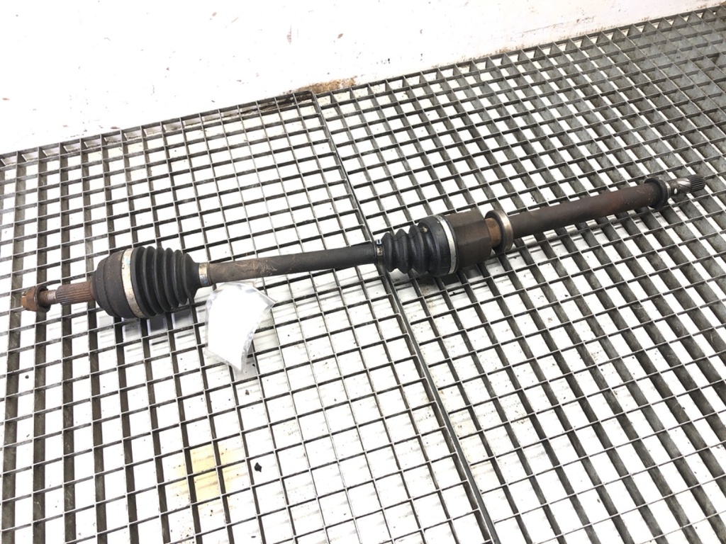 [STARK-720702] Semieje delantero derecho Renault Scénic III (JZ0/1_) 2008-2022