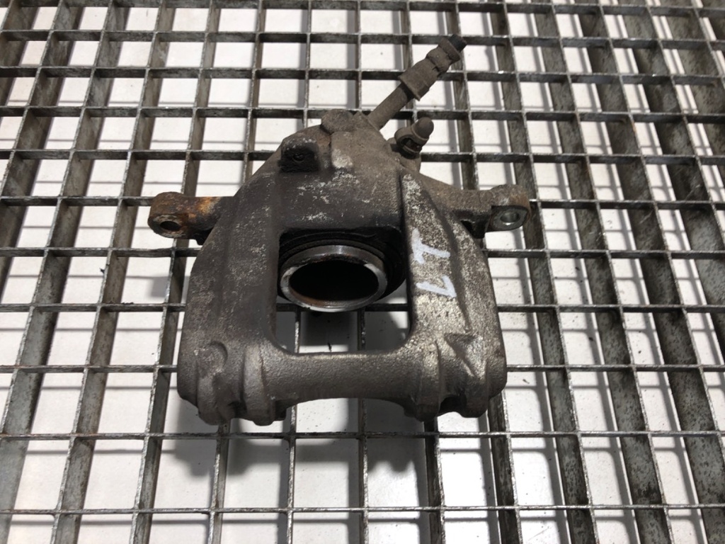 [STARK-782703] Pinza de freno trasera izquierda Mercedes-Benz Sprinter 3-t (B906) 2006-2022