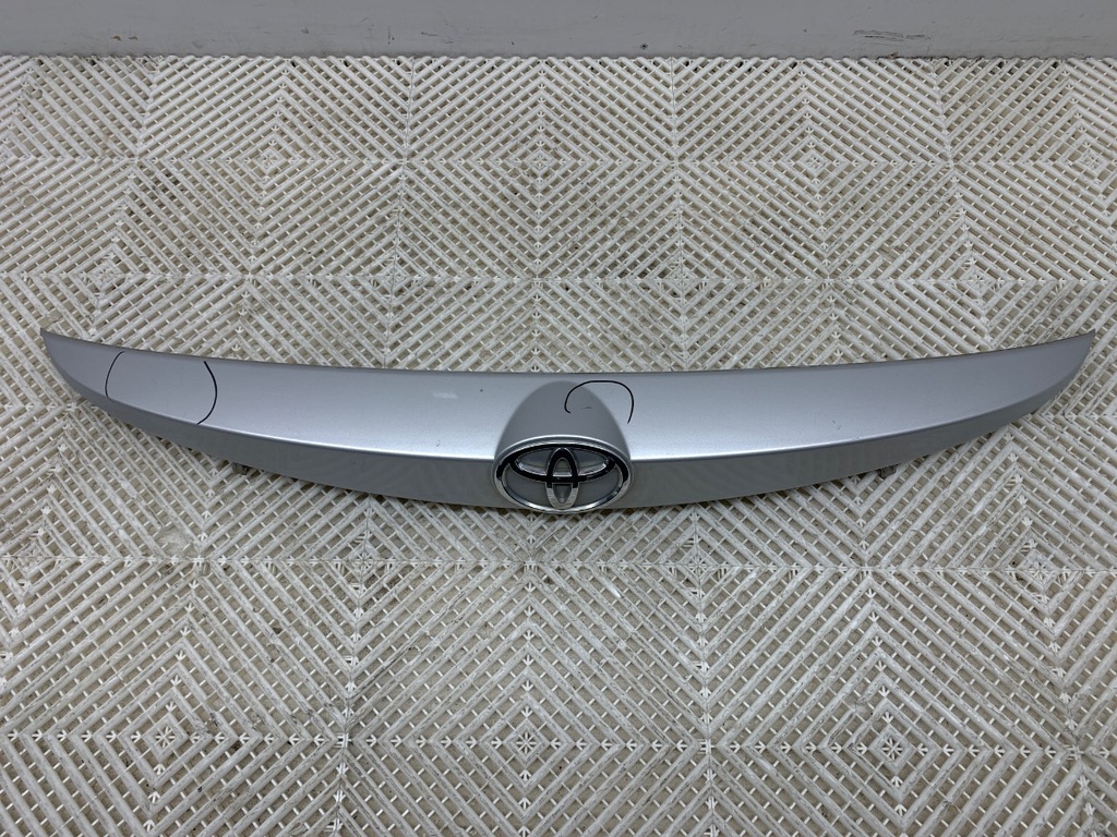 [STARK-797852] Moldura de portón trasero Toyota Auris (_E18_) 2012-2018