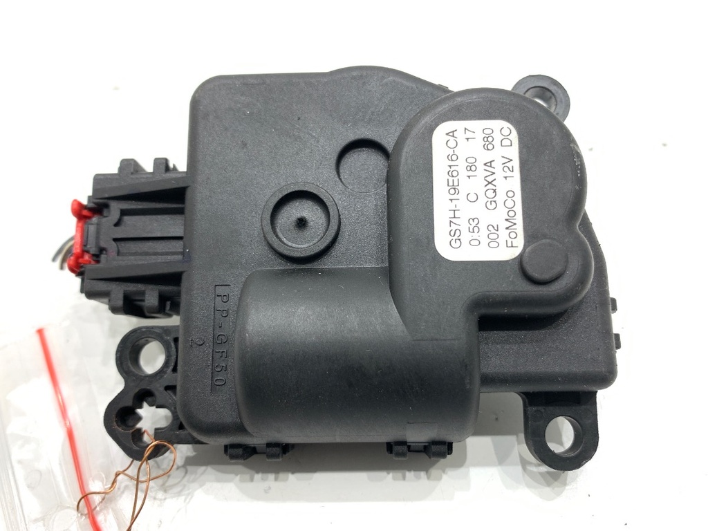 [STARK-811759] Calefactor auxiliar Ford Mondeo V liftback (CE) 2.0 TDCi 110 kW 2014-2022