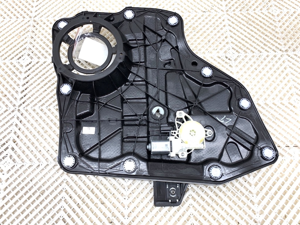 [STARK-812160] Elevador de ventana trasero izquierdo Ford Focus IV (HN) 1.5 EcoBlue 88 kW 2018-2022