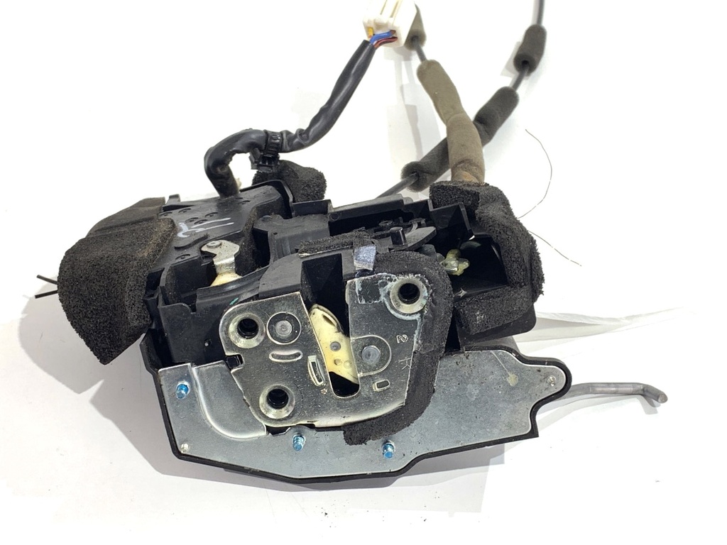 [STARK-814943] Cerradura de puerta trasera derecha MAZDA CX-7 (ER) 2006-2014