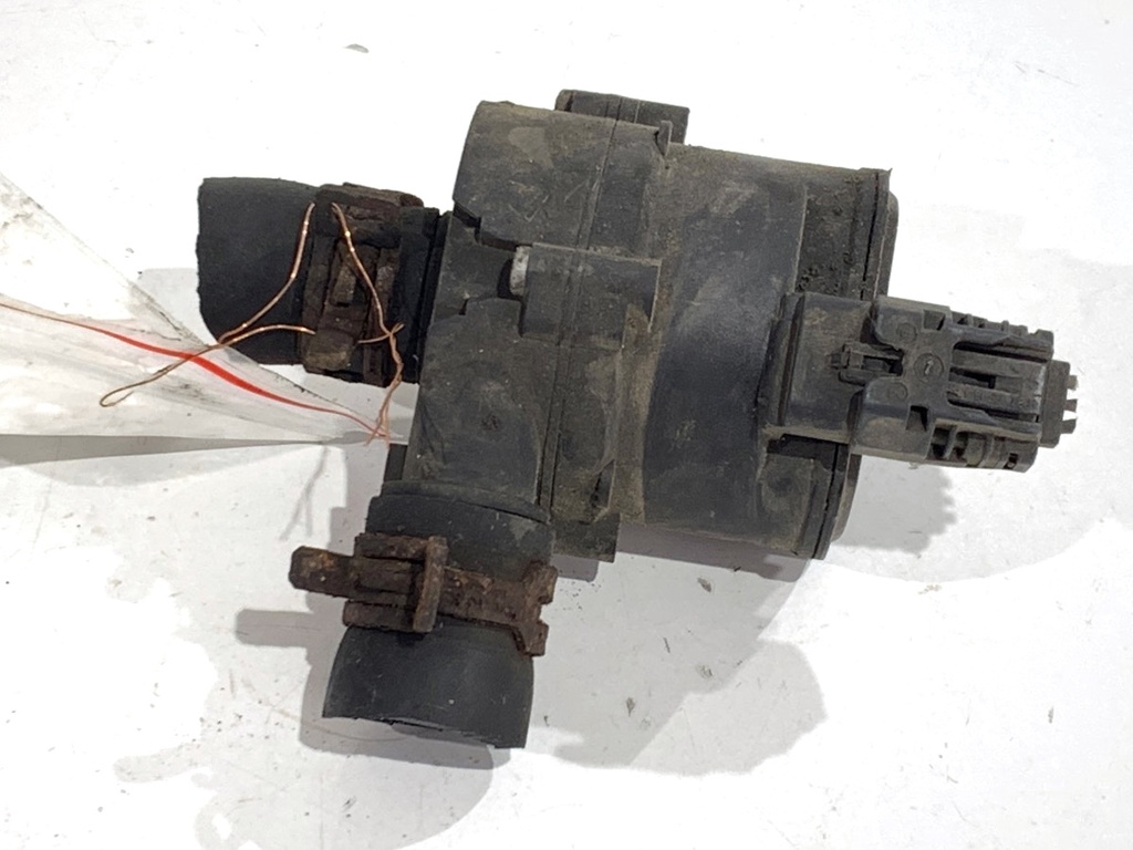 [STARK-853109] Bomba de agua adicional Renault Master III (EV, HV, UV) 2.3 dCi 125 kW 2016-2022