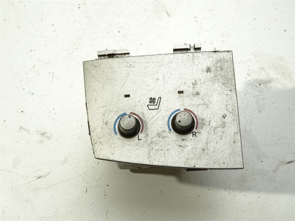 [STARK-379923] Interruptor de calefacción de asientos TOYOTA AVALON sedan (_X3_) 3.5 (GSX30_) 2005-2012