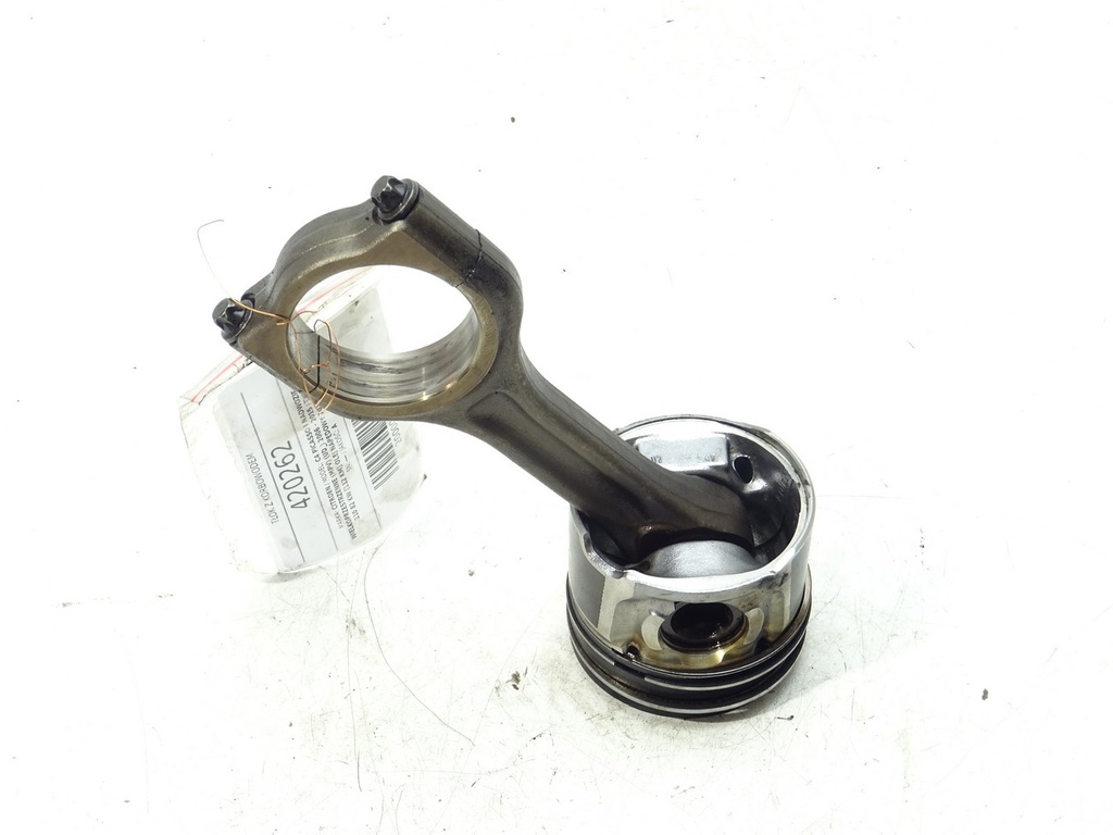 [STARK-420262] Pistón con biela Citroën C4 Picasso I 1.6 HDi 110 (2010-2013)